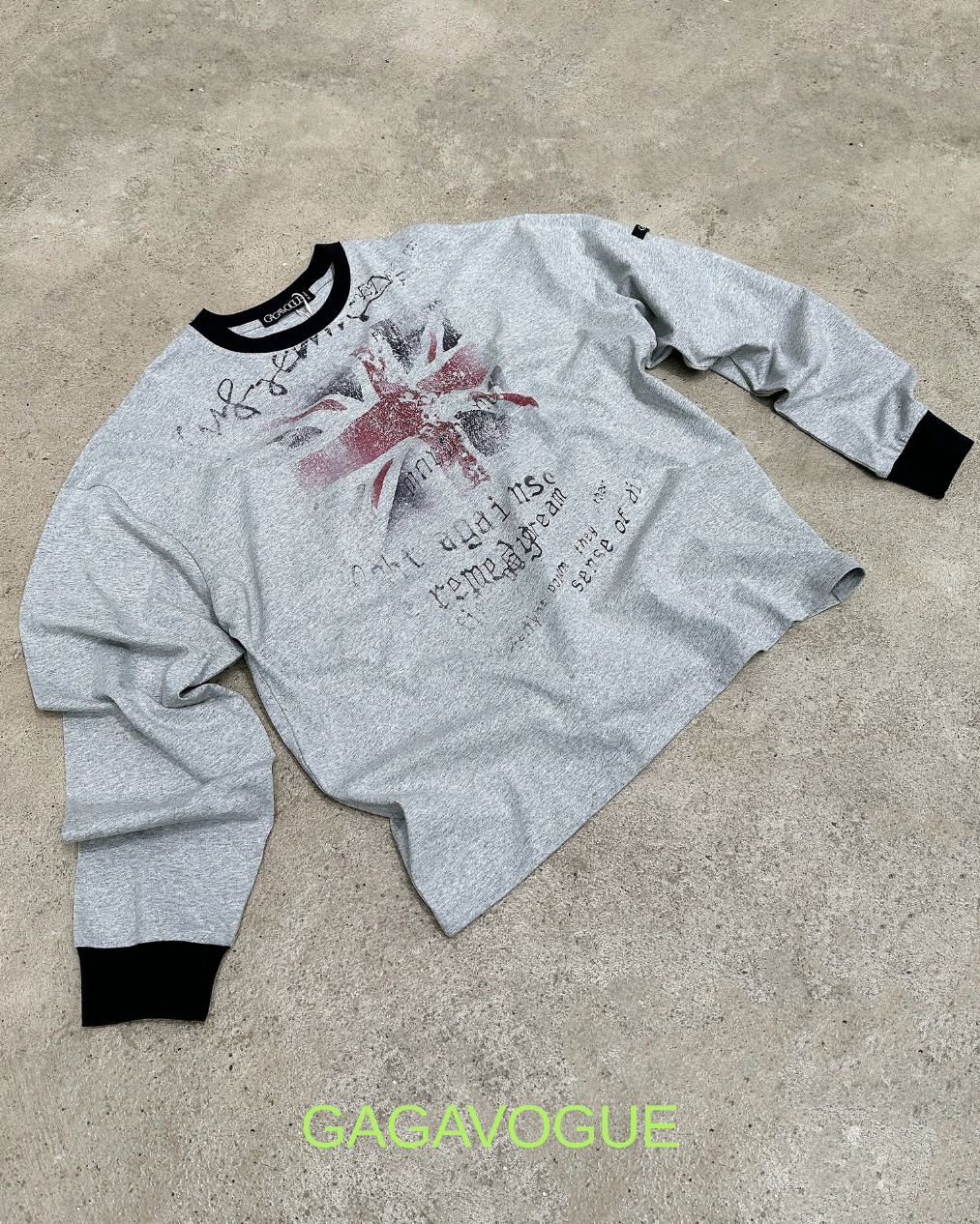 GAGAVOGUE UNION JACK GRAPHIC LONG SLEEVE T-SHIRT