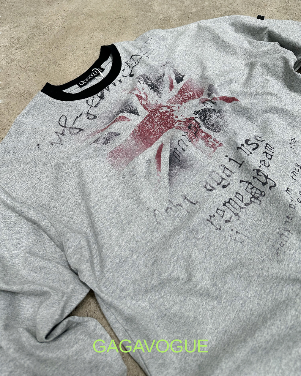 GAGAVOGUE UNION JACK GRAPHIC LONG SLEEVE T-SHIRT