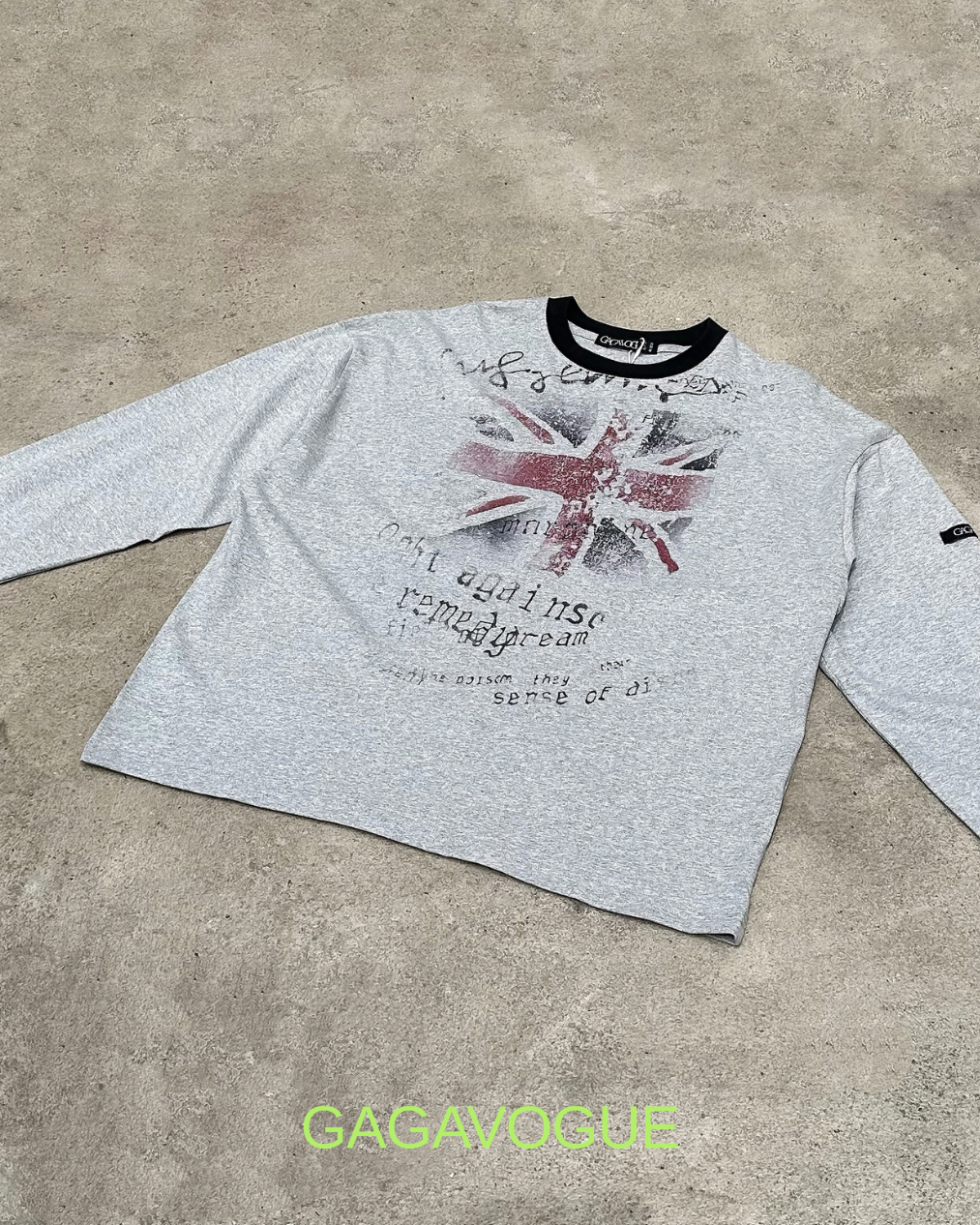GAGAVOGUE UNION JACK GRAPHIC LONG SLEEVE T-SHIRT