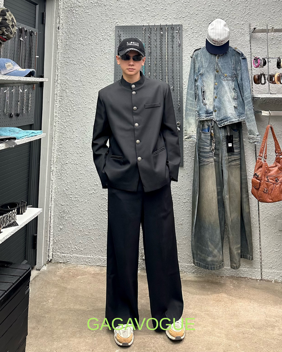 GAGAVOGUE BLACK MANDARIN COLLAR BUTTON-UP TAILORED JACKET