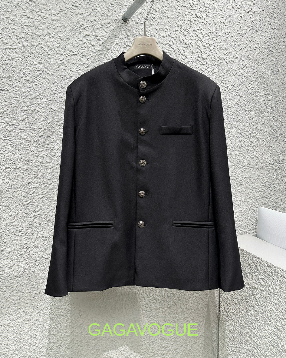 GAGAVOGUE BLACK MANDARIN COLLAR BUTTON-UP TAILORED JACKET