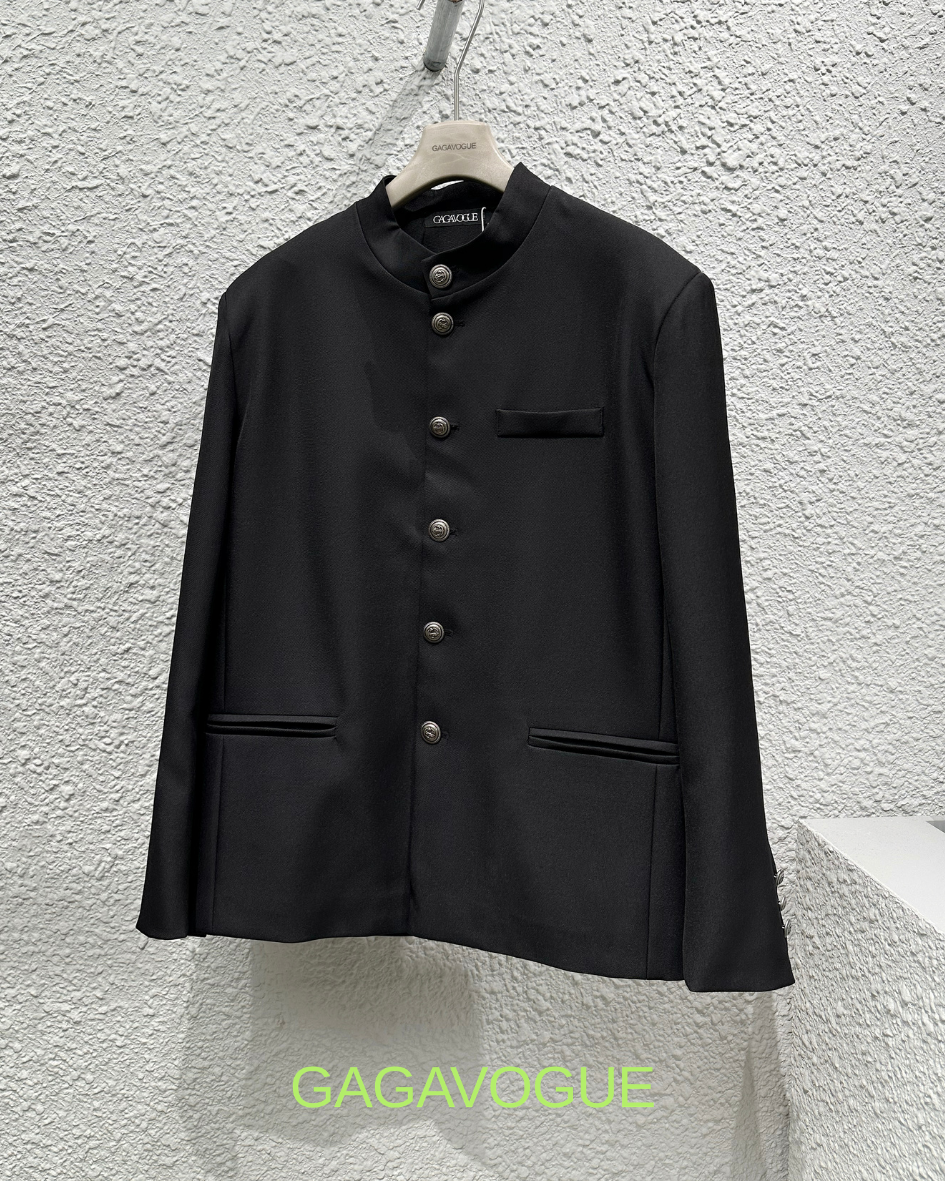 GAGAVOGUE BLACK MANDARIN COLLAR BUTTON-UP TAILORED JACKET