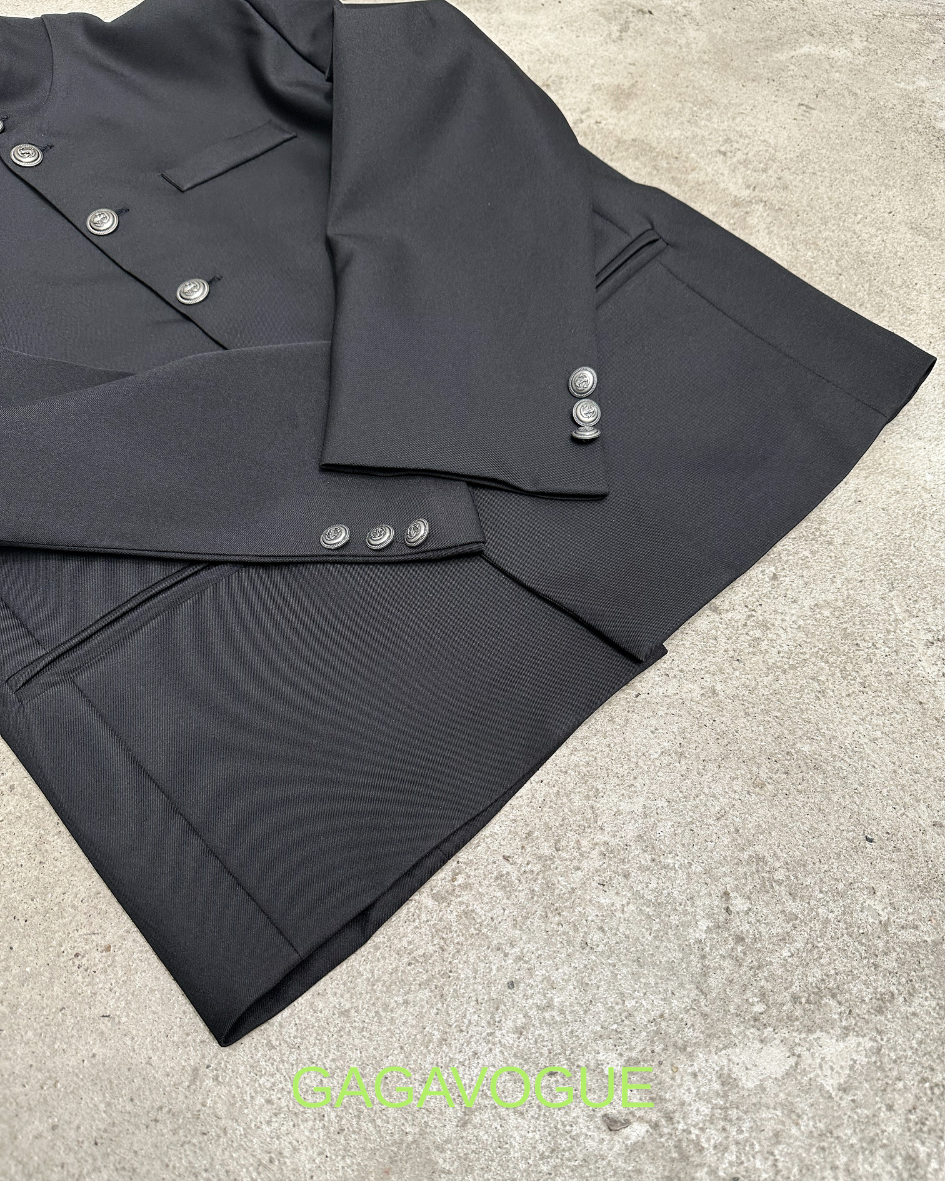 GAGAVOGUE BLACK MANDARIN COLLAR BUTTON-UP TAILORED JACKET