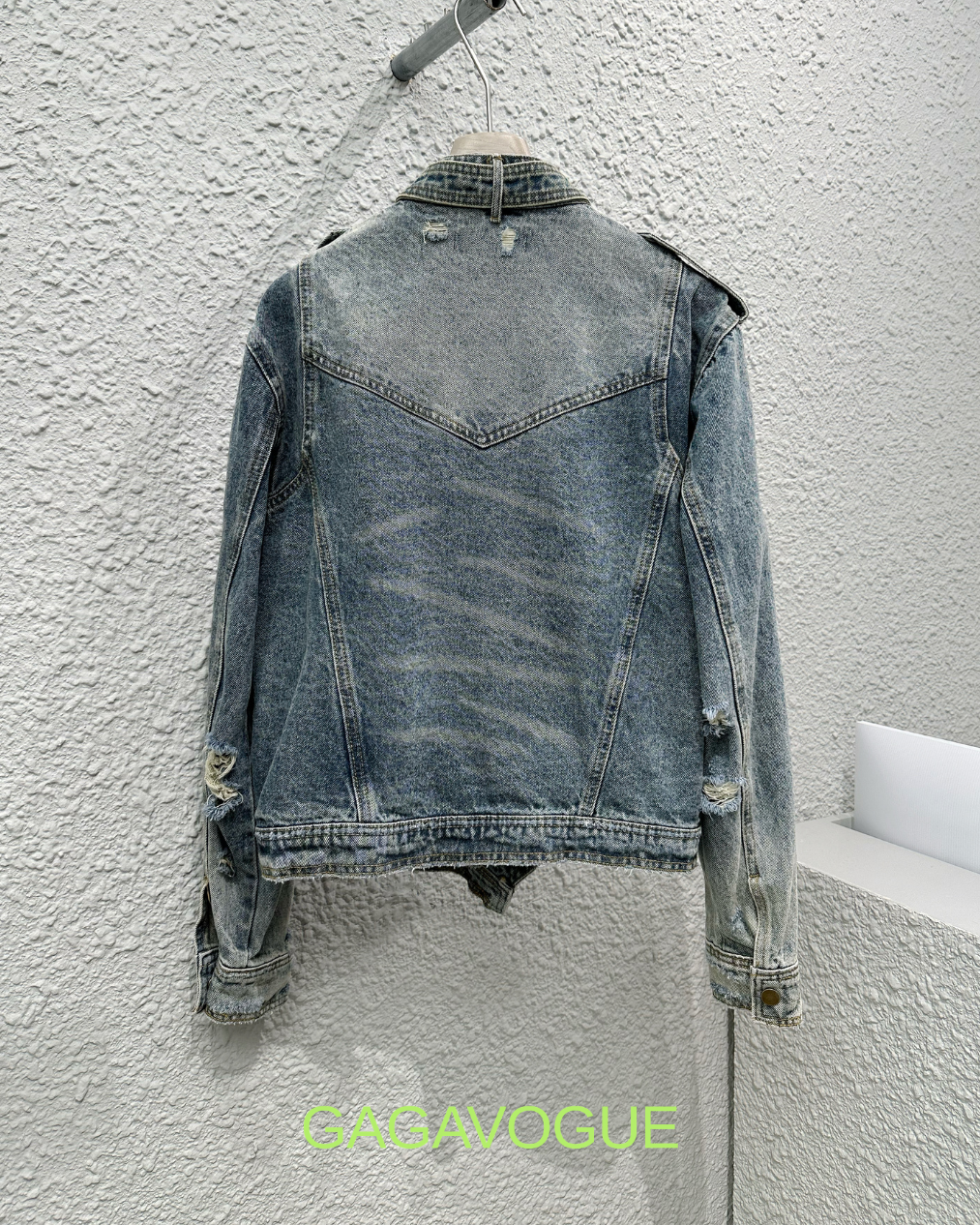 GAGAVOGUE BLUE ASYMMETRIC DENIM BUTTON-UP JACKET