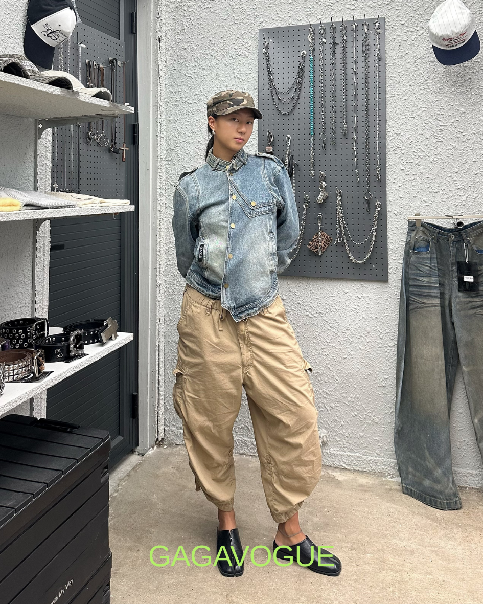 GAGAVOGUE BLUE ASYMMETRIC DENIM BUTTON-UP JACKET