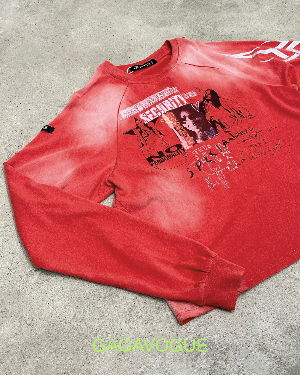 GAGAVOGUE RED VINTAGE ART GRAPHIC RAGLAN LONG SLEEVE T-SHIRT
