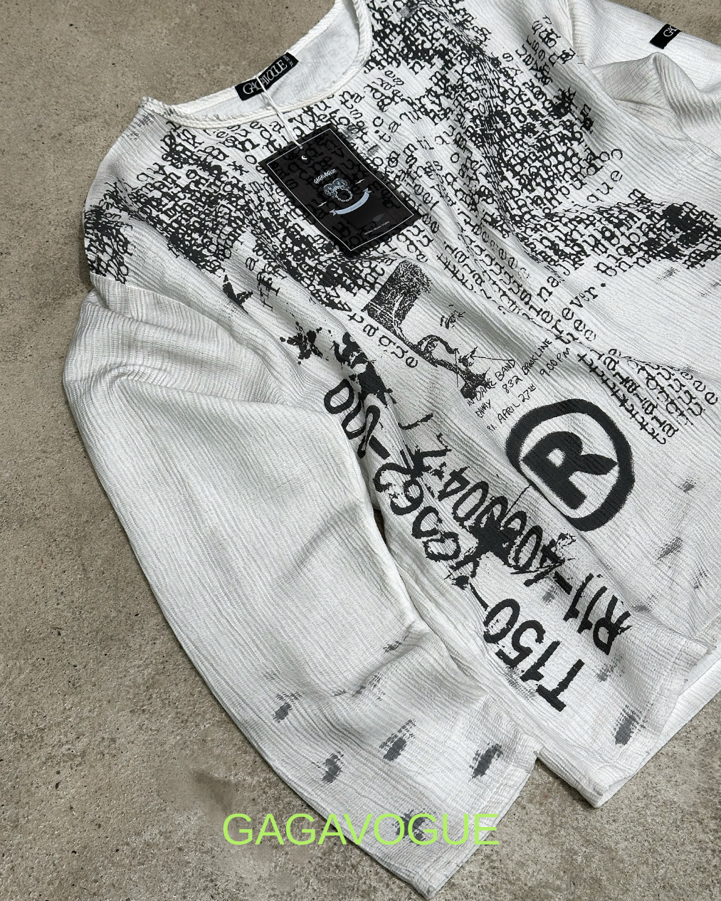 GAGAVOGUE WHITE TYPOGRAPHIC COLLAGE GRAPHIC MESH LONG SLEEVE T-SHIRT