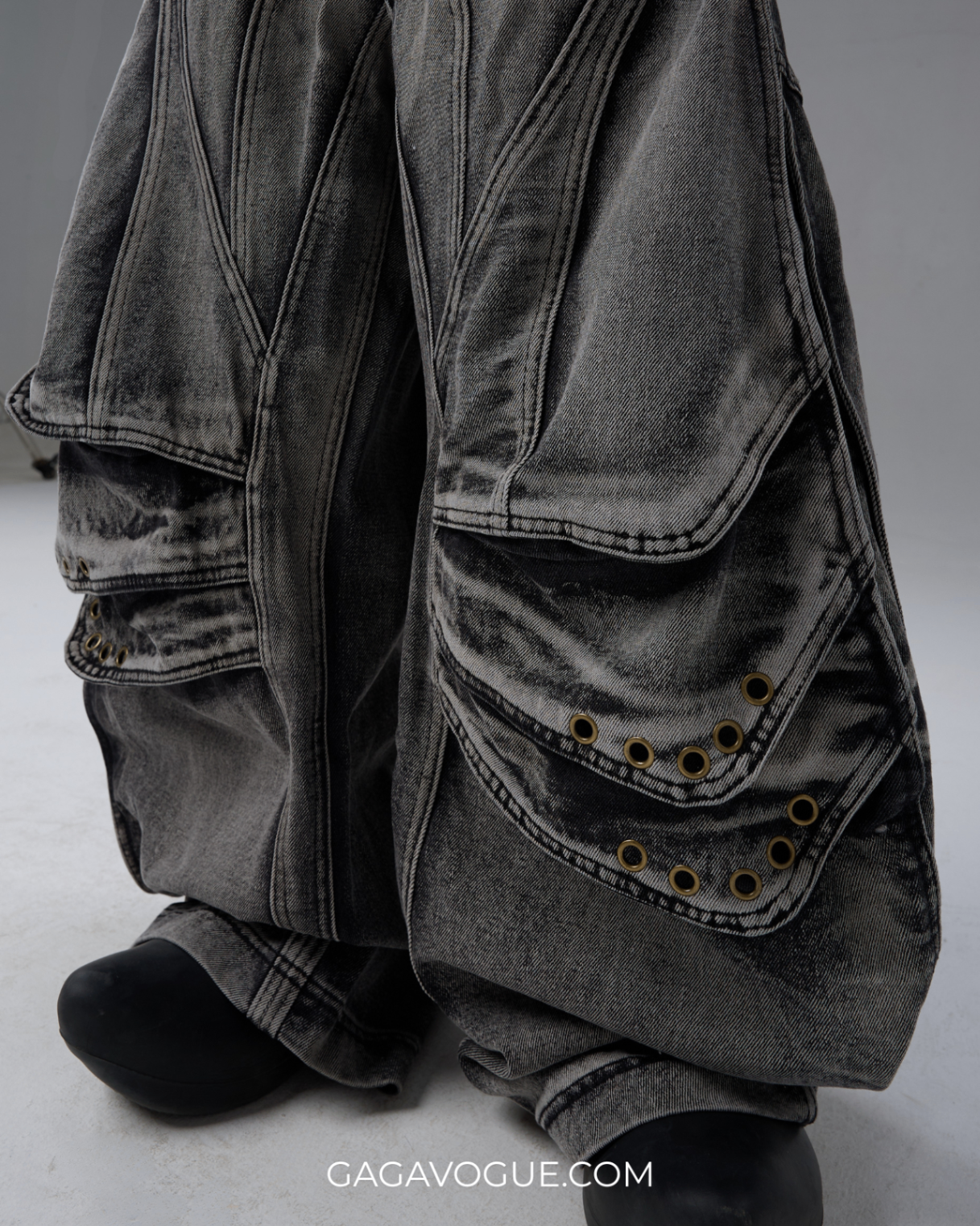 LOOK 1: PRE-FALL 2026