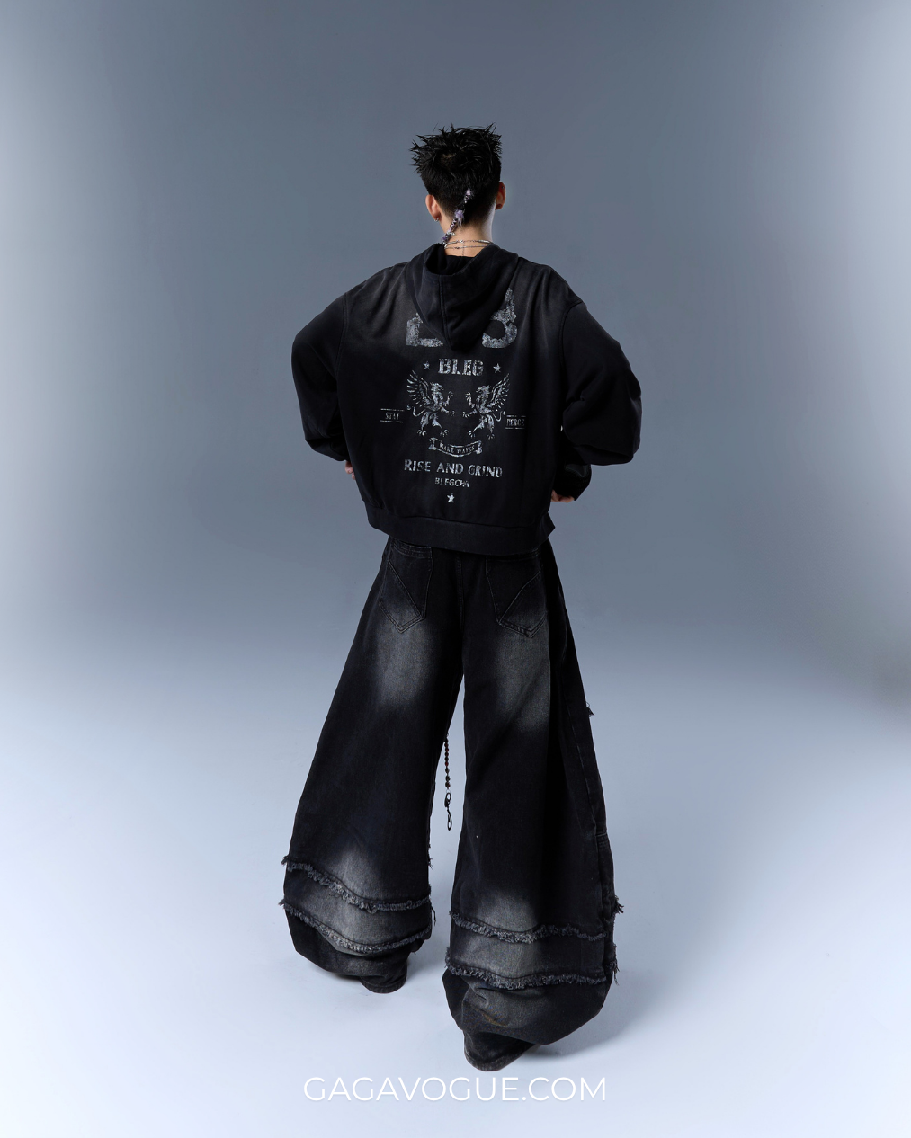 LOOK 15: PRE-FALL 2026