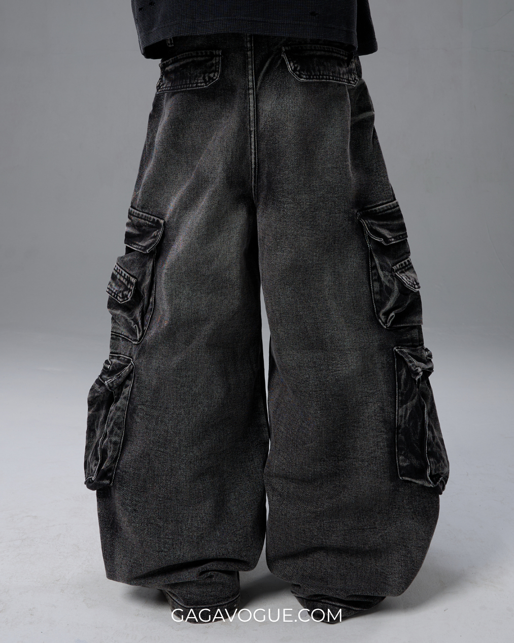 LOOK 18: PRE-FALL 2026