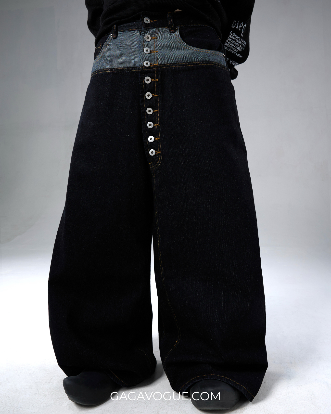 LOOK 2: PRE-FALL 2026