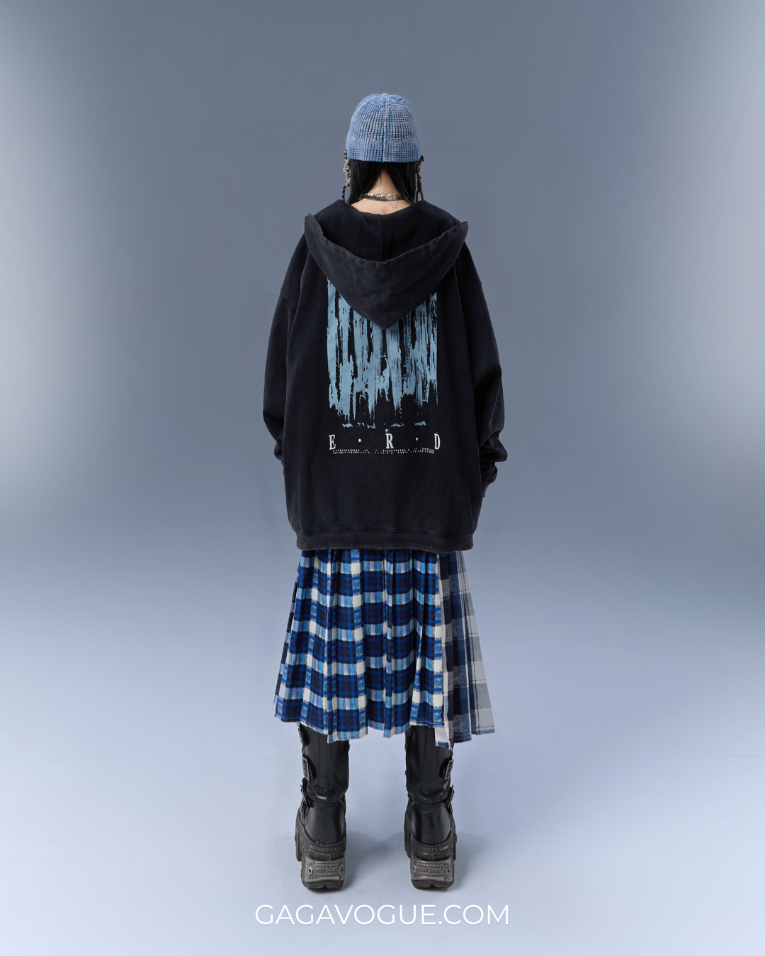 LOOK 4: PRE-FALL 2026