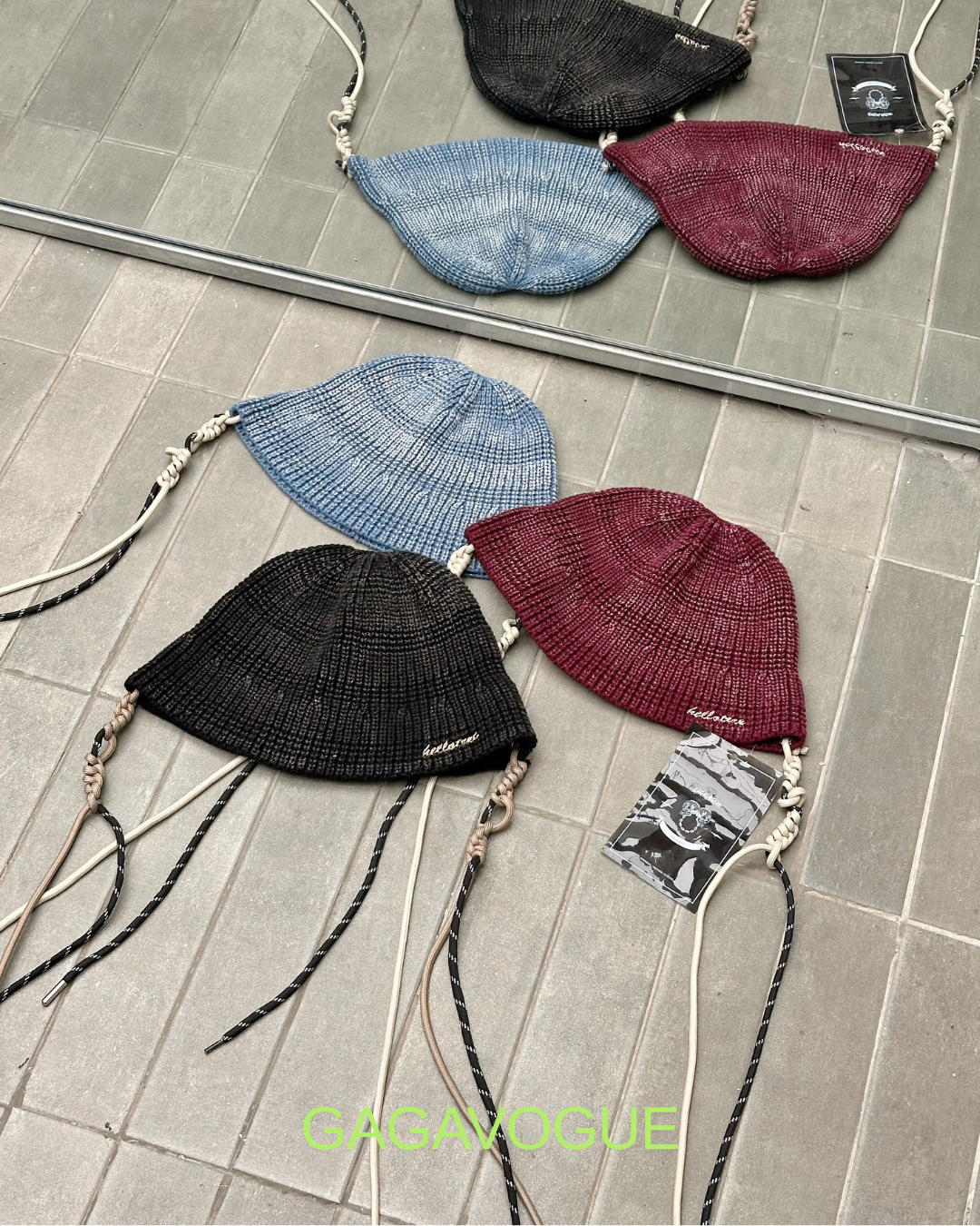 GAGAVOGUE KNIT BUCKET HAT WITH CORD