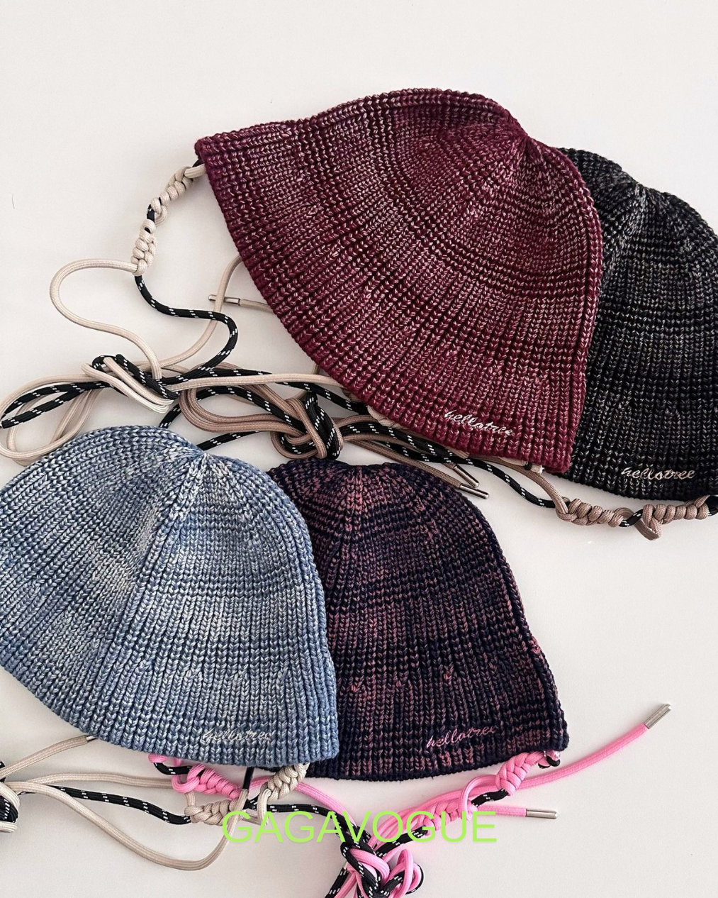 GAGAVOGUE KNIT BUCKET HAT WITH CORD
