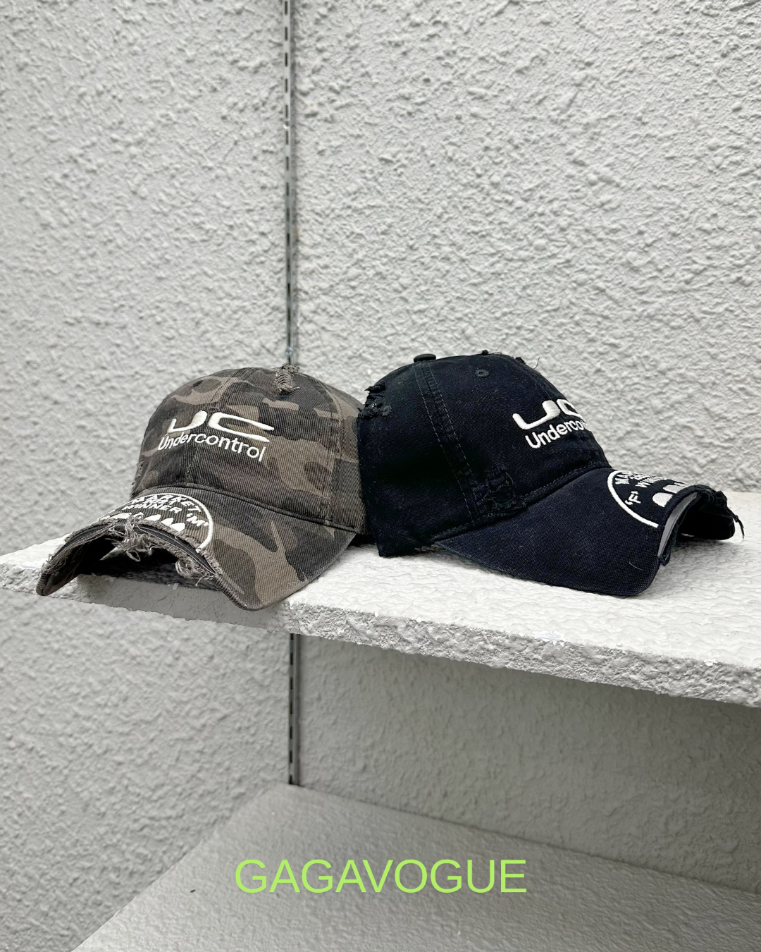 GAGAVOGUE UC CAMO DISTRESSED CAP