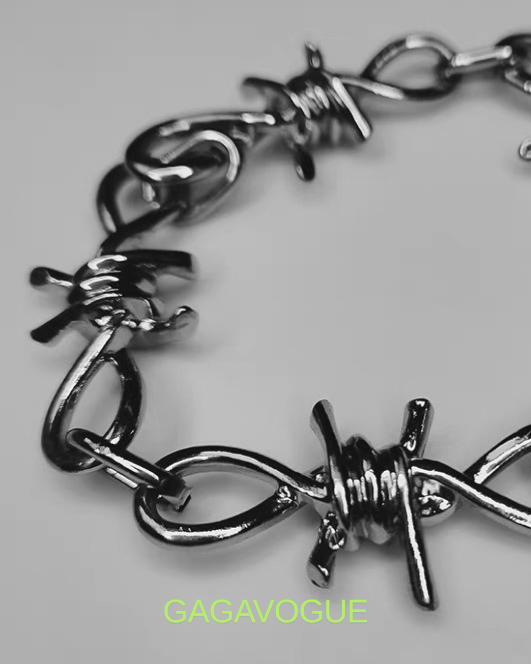 GAGAVOGUE BARBED WIRE LINK BRACELET