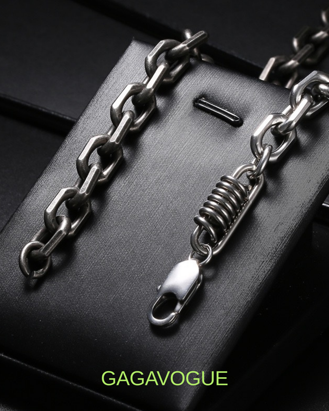 GAGAVOGUE INDUSTRIAL SPRING LINK BRACELET