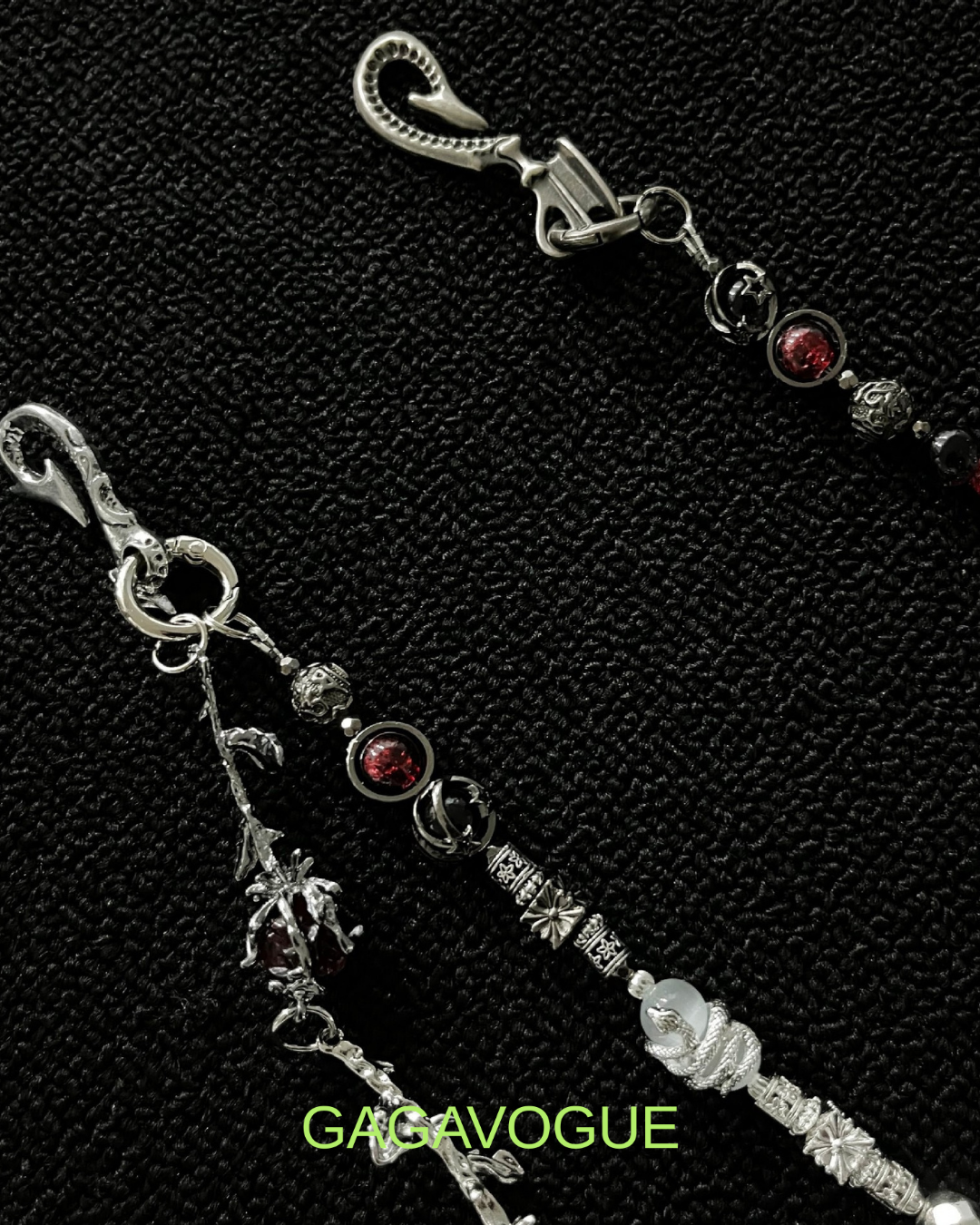 GAGAVOGUE BUTTERFLY BEADED WALLET CHAIN