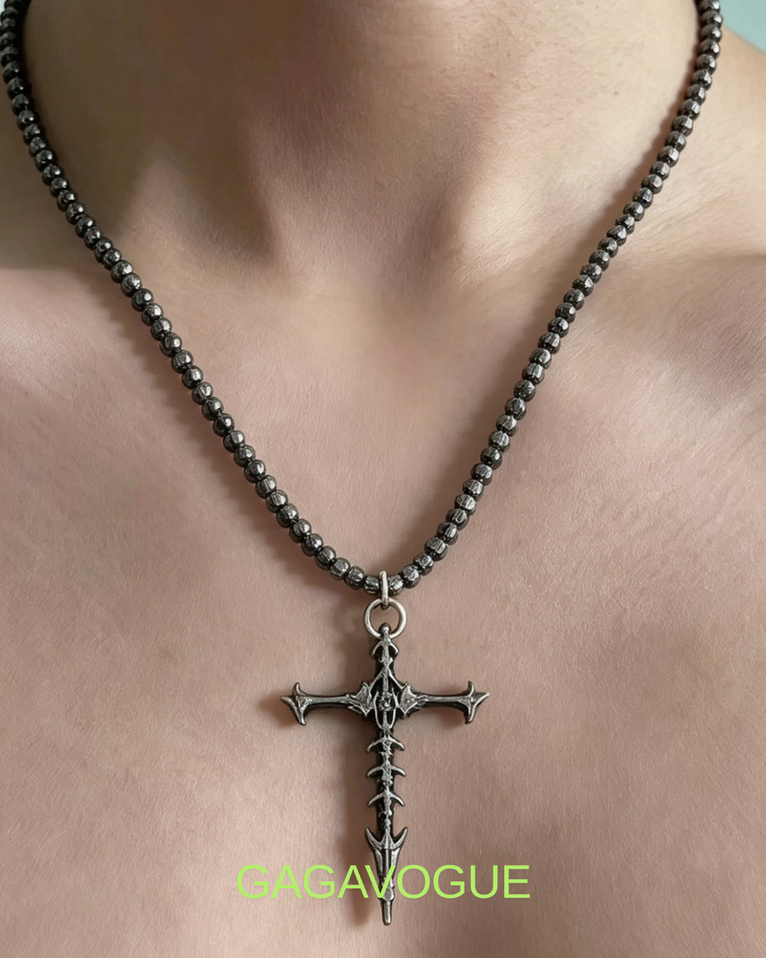 GAGAVOGUE THORN CROSS NECKLACE
