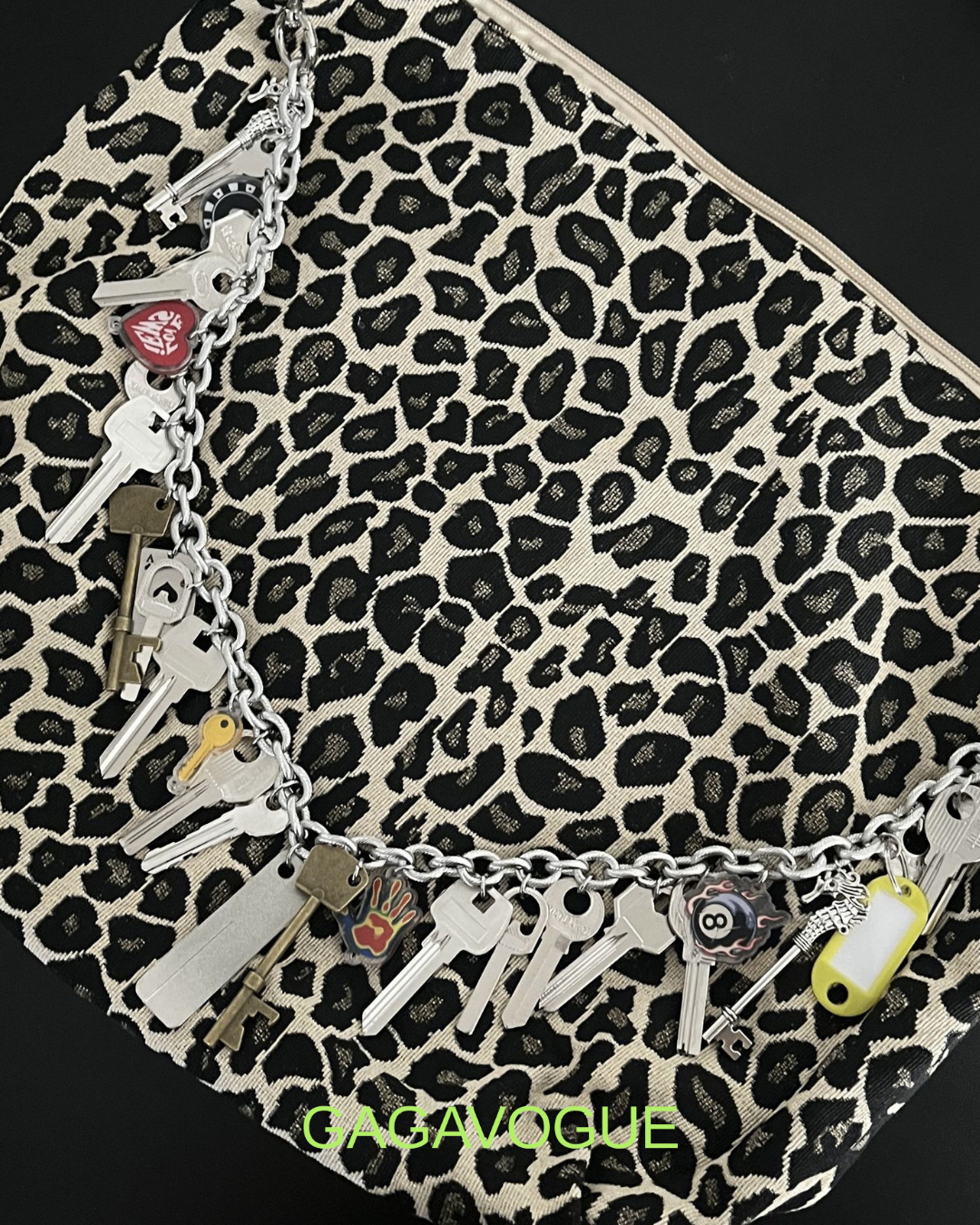 GAGAVOGUE MULTI KEYCHAIN PANTS CHAIN