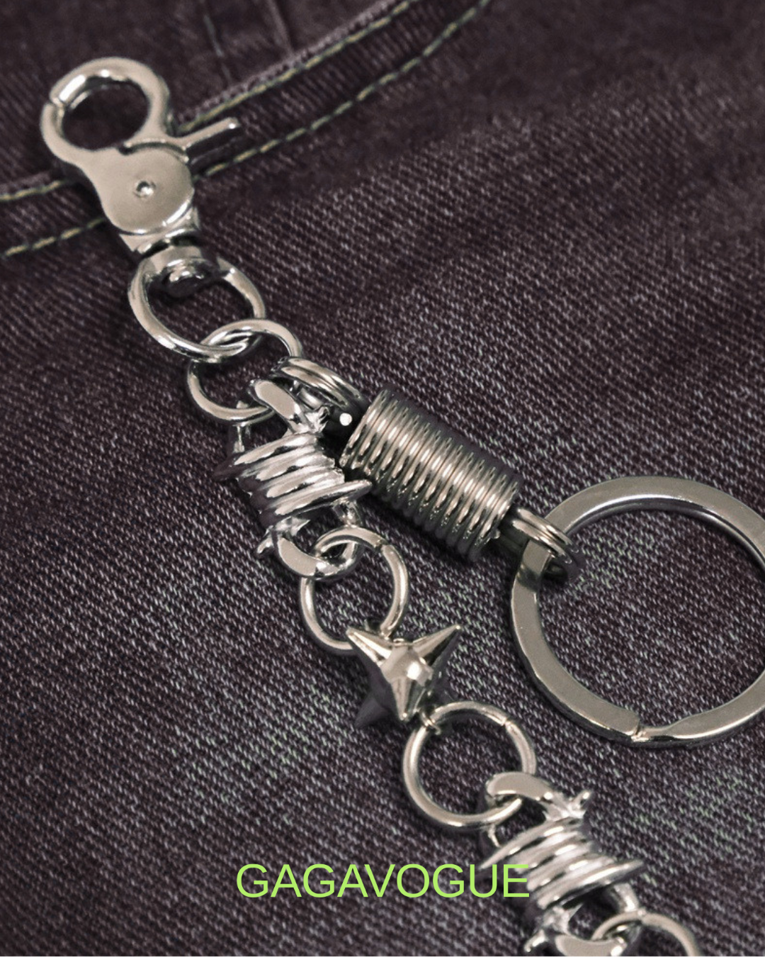 GAGAVOGUE BARBED STAR WALLET CHAIN