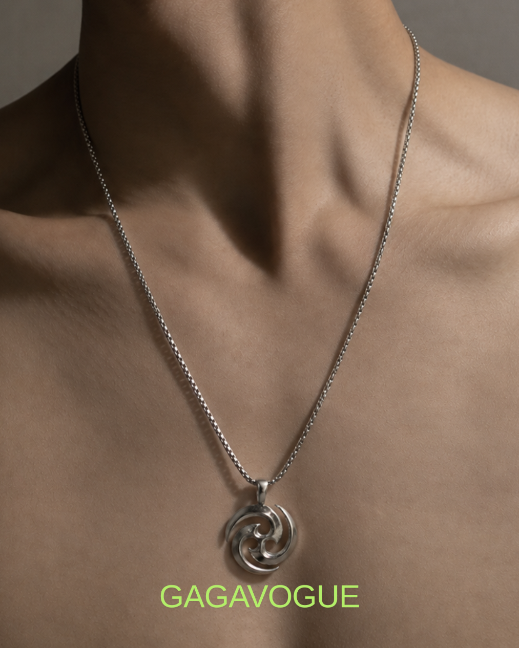 GAGAVOGUE TRIPLE SWIRL PENDANT NECKLACE