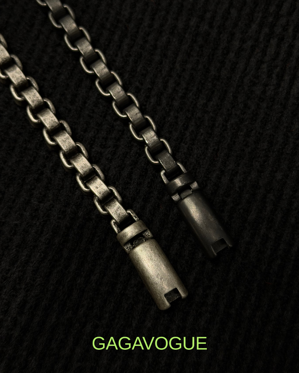 GAGAVOGUE BARREL LOCK LINK BRACELET
