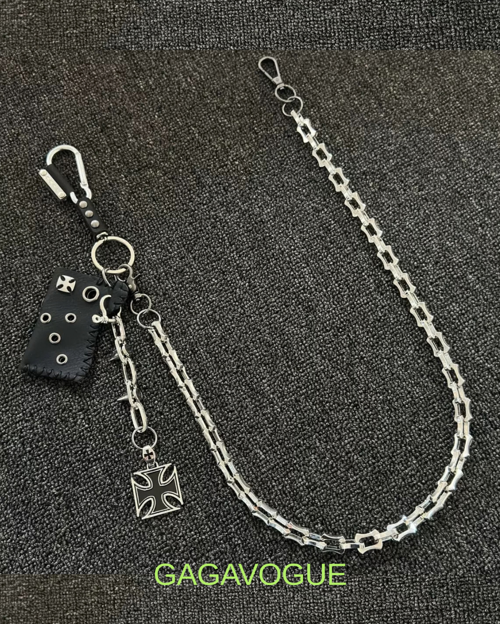 GAGAVOGUE SILVER CROSS PENDANT LEATHER DETAIL WALLET CHAIN
