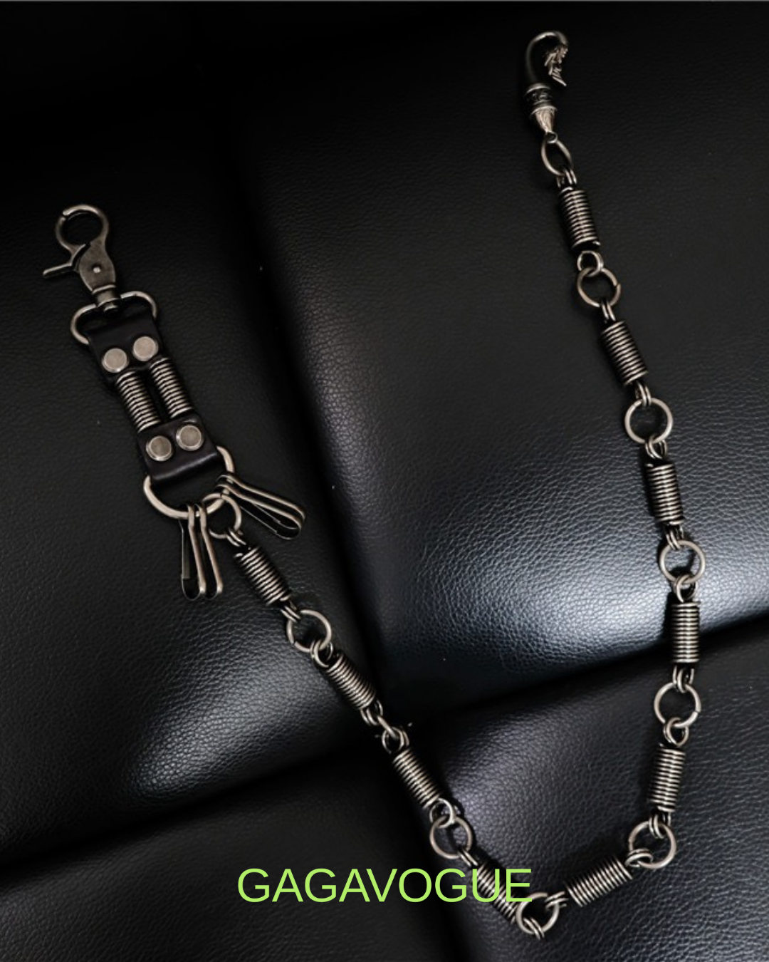 GAGAVOGUE SPRING LINK FANG CHARM WALLET CHAIN