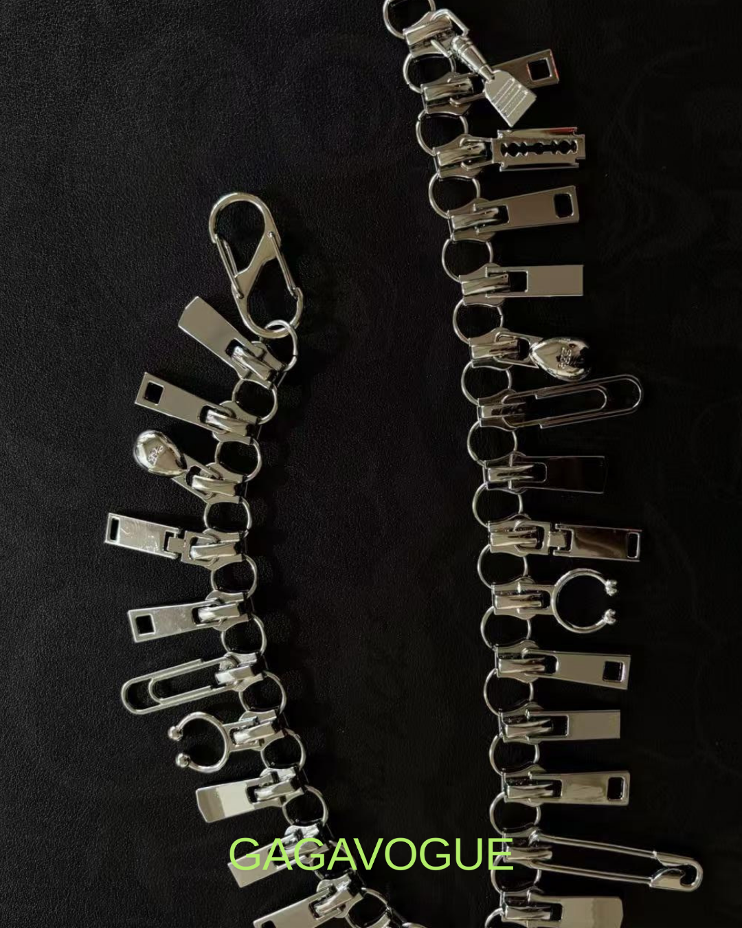 GAGAVOGUE HARDWARE CLIP PANTS CHAIN