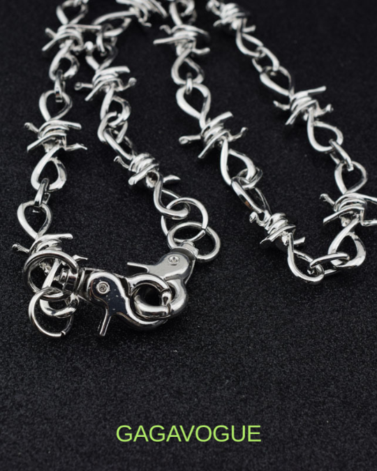 GAGAVOGUE BARBED LOOP SPIKE CHAIN