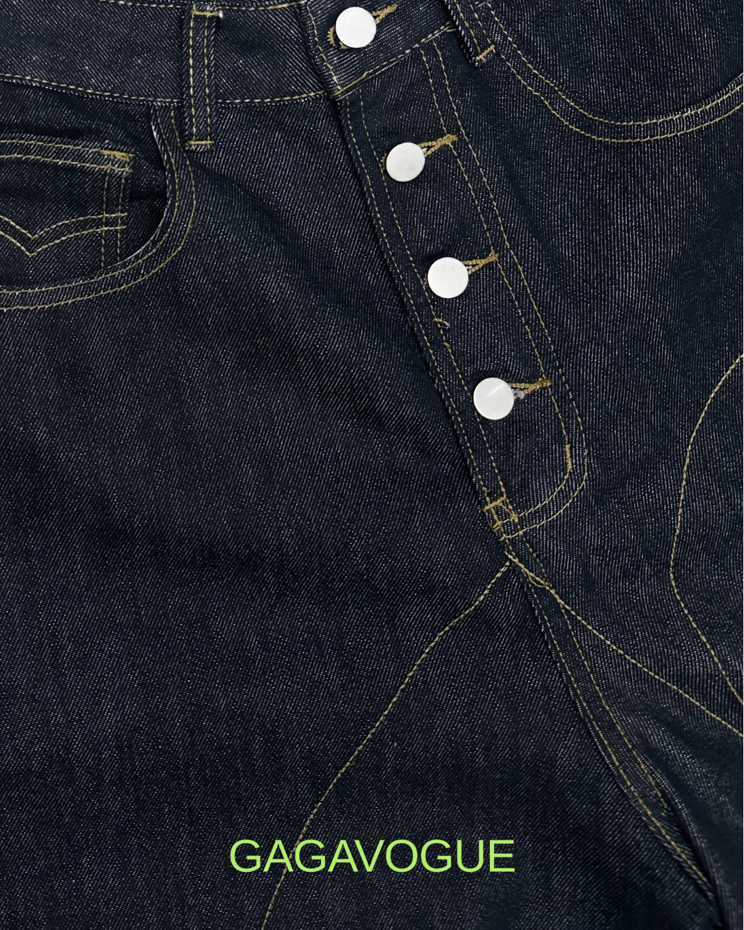 GAGAVOGUE CONTRAST STITCH DENIM SHORTS