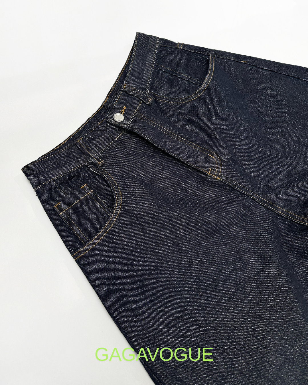 GAGAVOGUE TURN-UP DENIM SHORTS