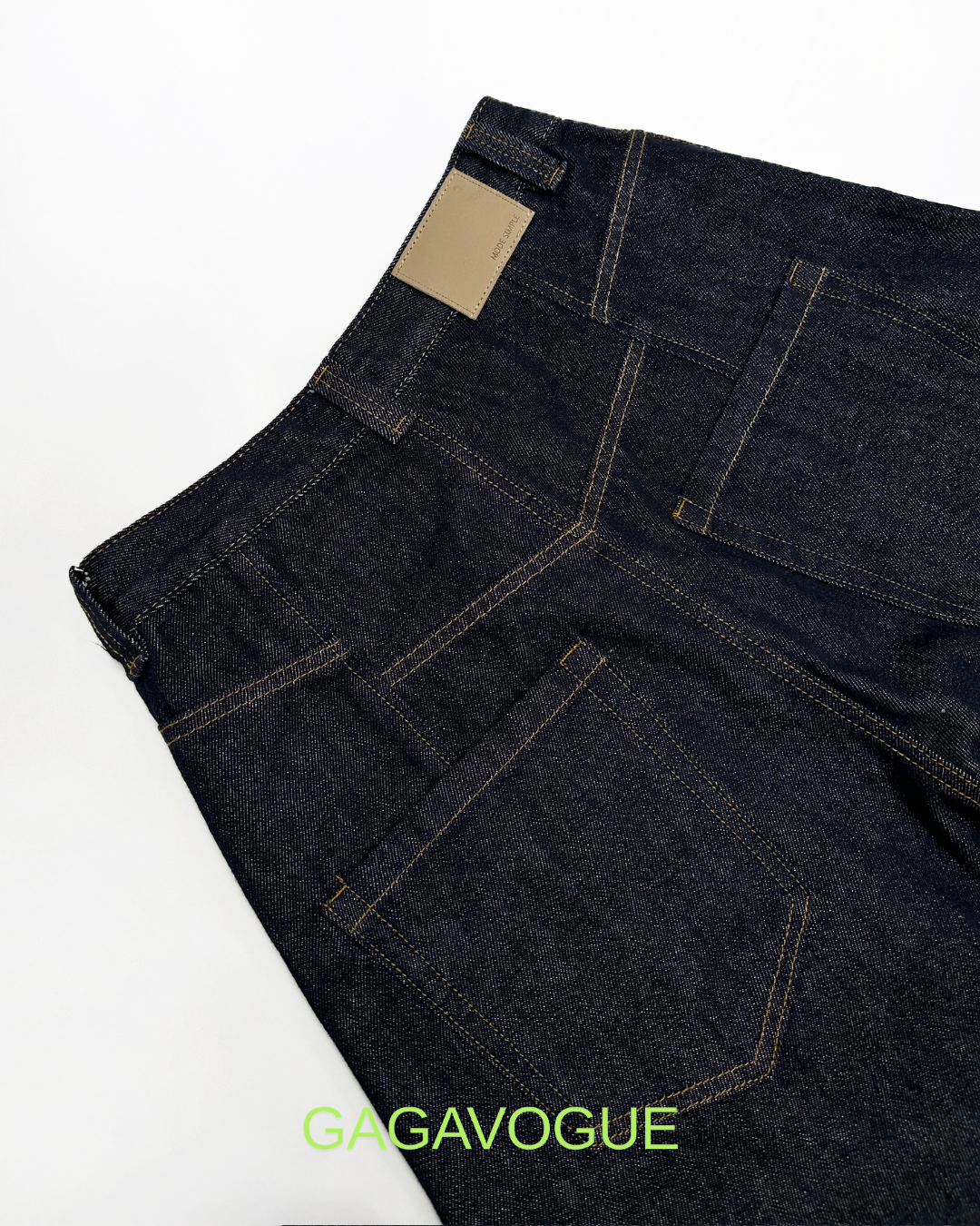 GAGAVOGUE TURN-UP DENIM SHORTS