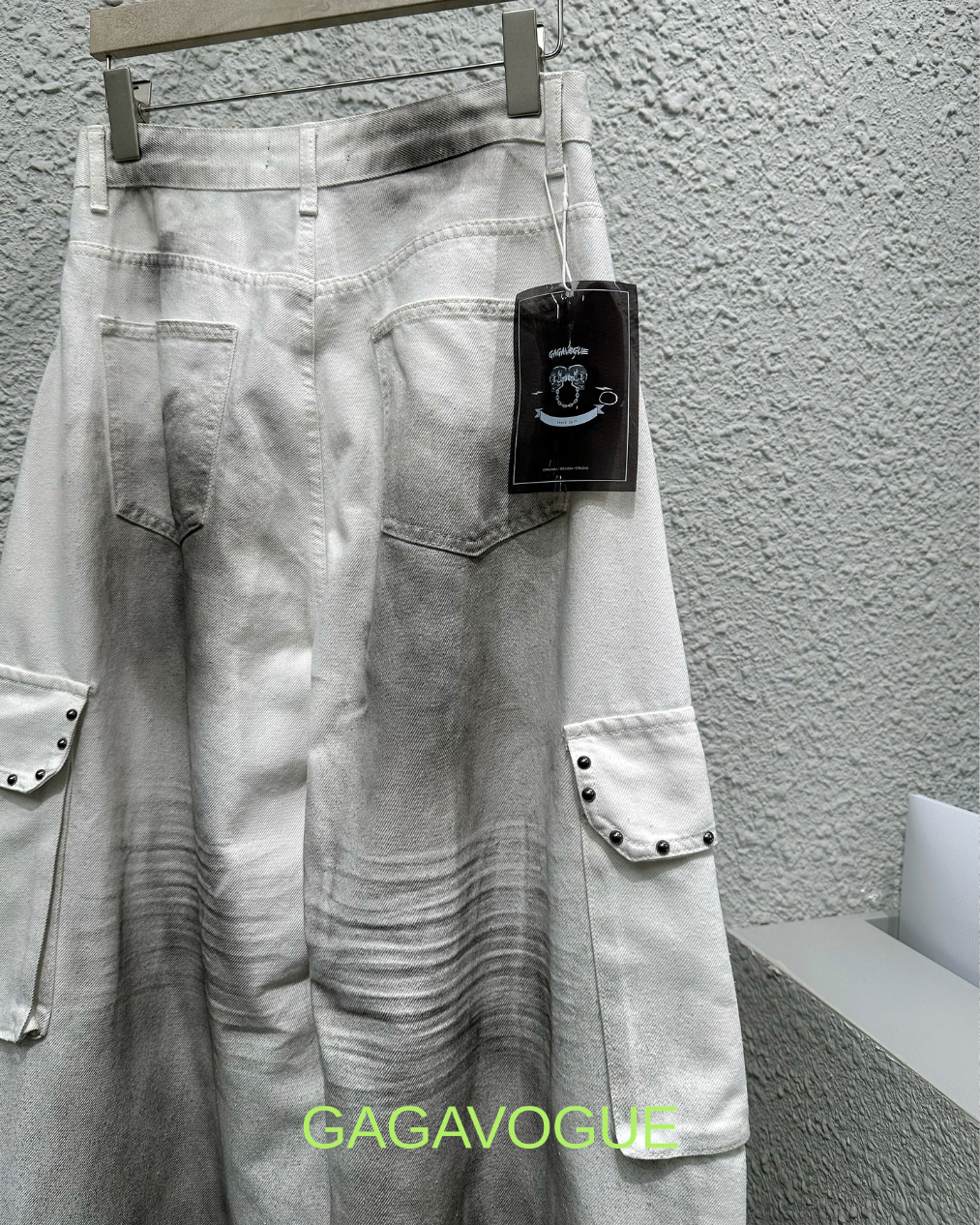 GAGAVOGUE STAR STUDDED MULTI-POCKET WIDE-LEG CARGO PANTS