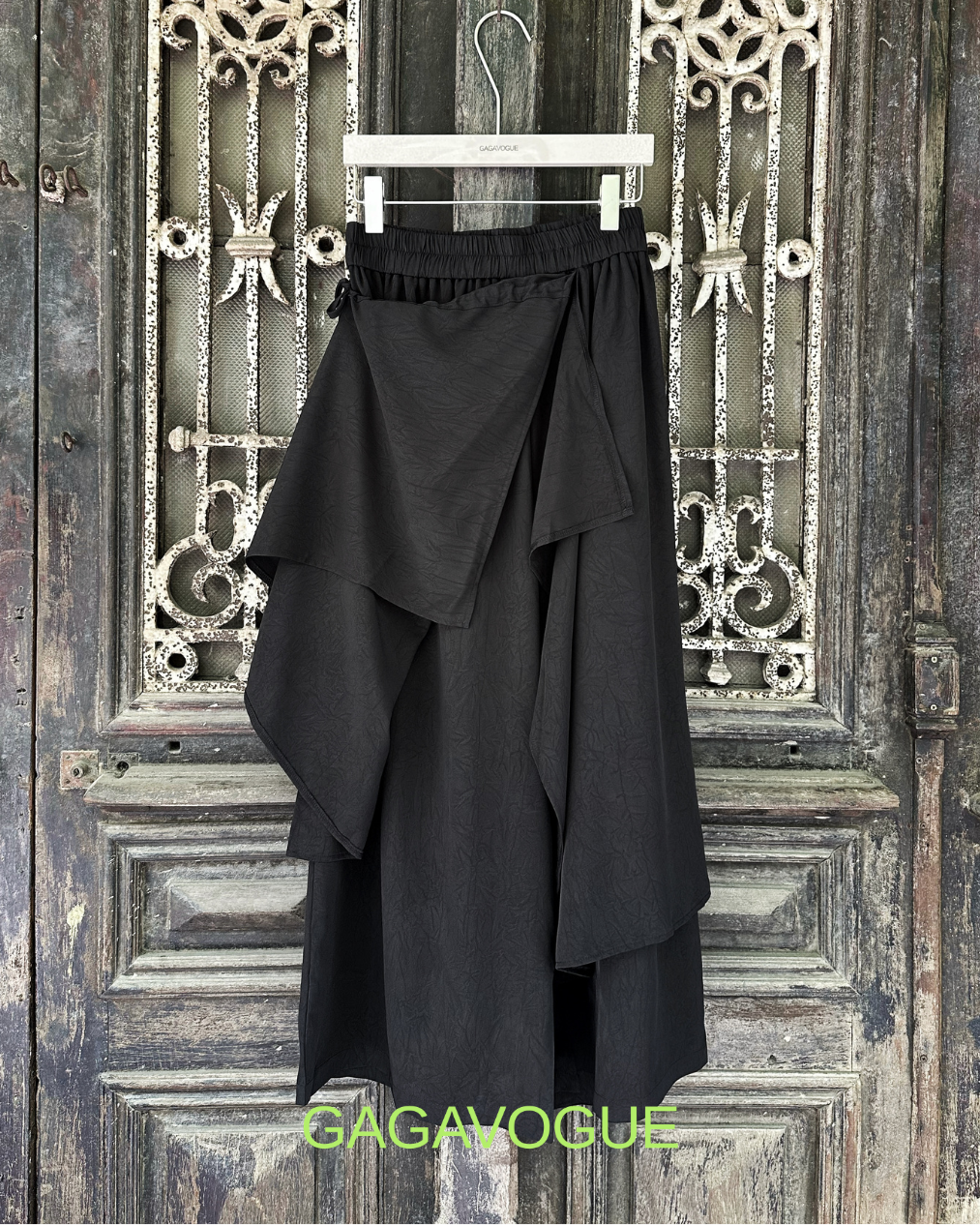 GAGAVOGUE BLACK ASYMMETRIC DRAPED LAYERED WIDE-LEG PANTS
