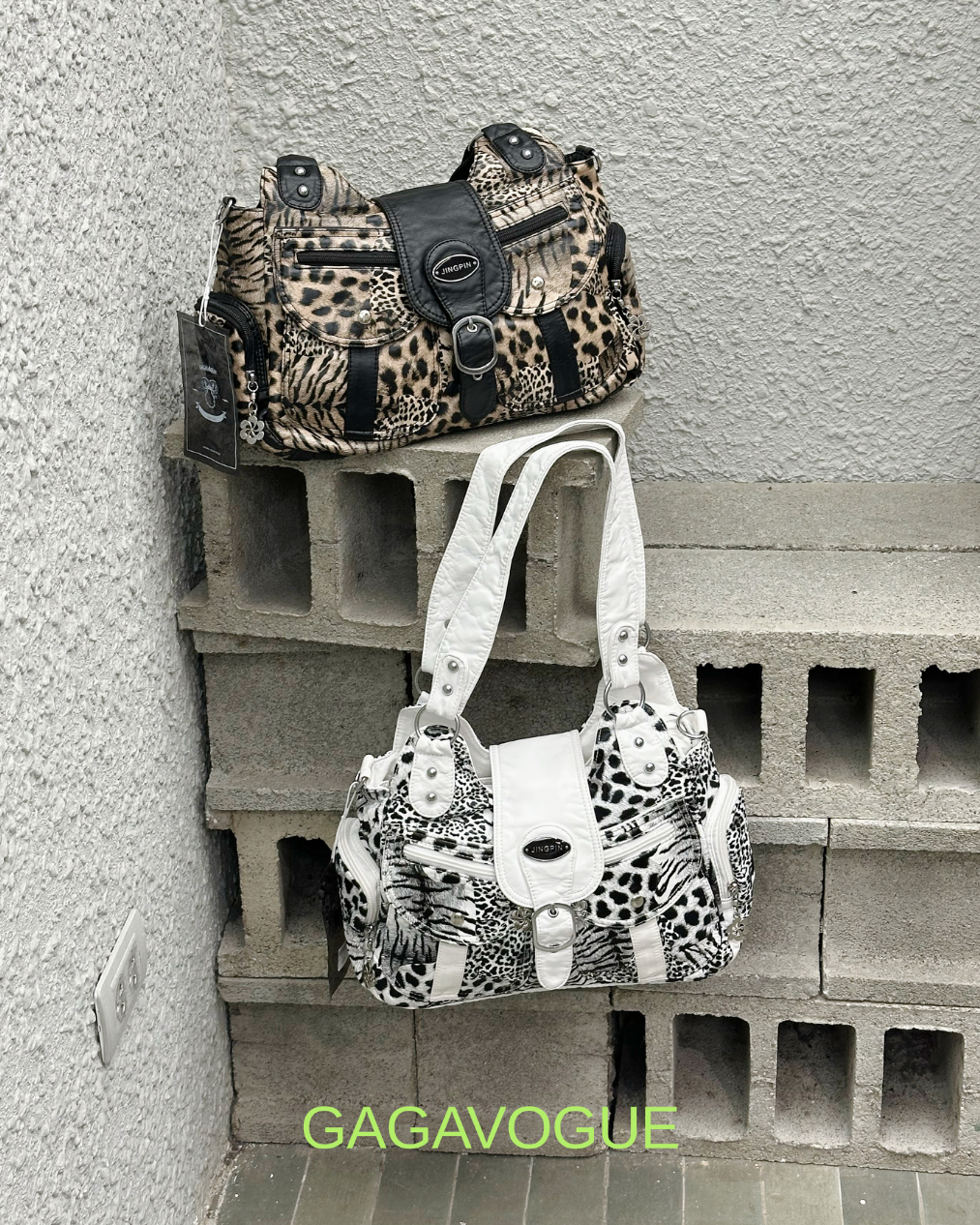GAGAVOGUE VINTAGE ANIMAL PRINT FLAP SHOULDER BAG