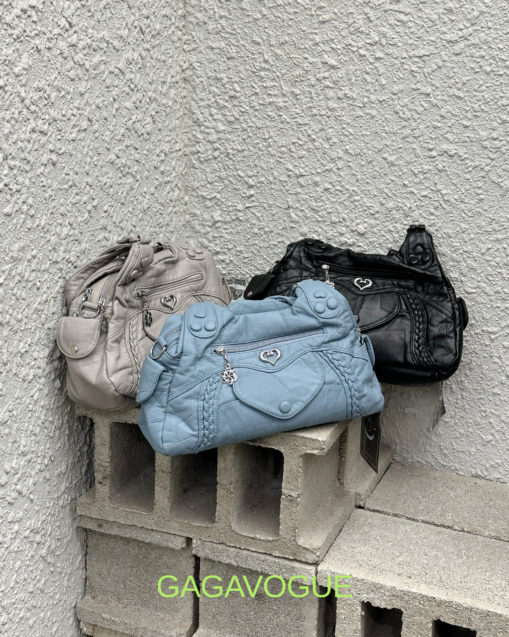 GAGAVOGUE HEART POCKET SHOULDER BAG