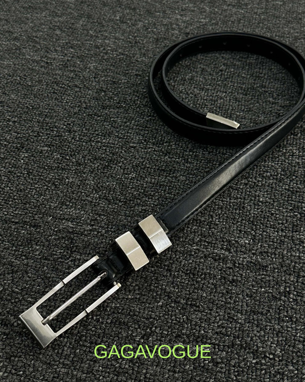 GAGAVOGUE MINIMALIST METAL TIP LEATHER BELT