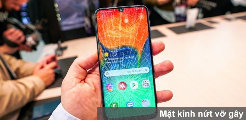 lý do nên thay kính samsung galaxy a10