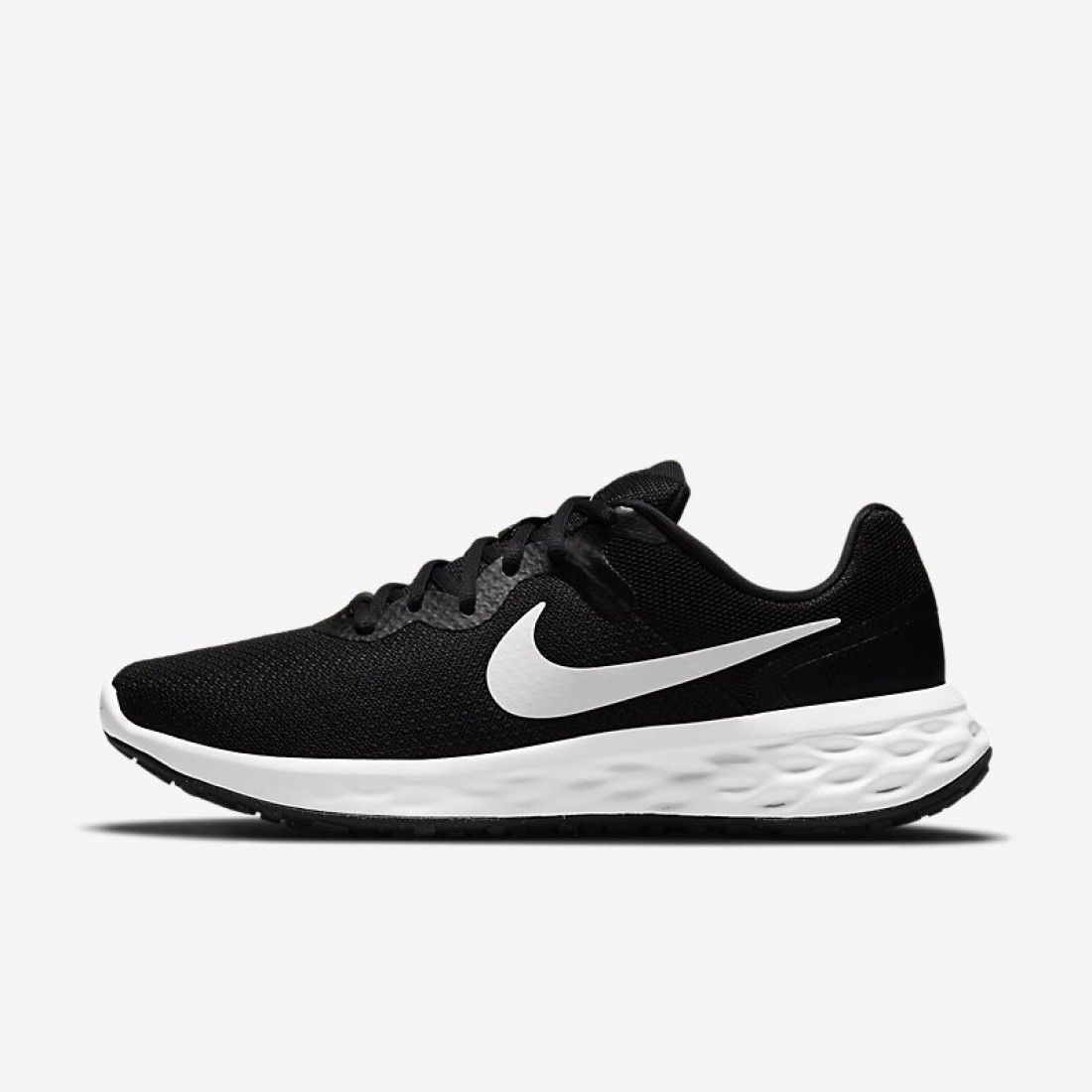 GIÀY NIKE REVOLUTION 6 NEXT NATURE NAM - ĐEN TRẮNG