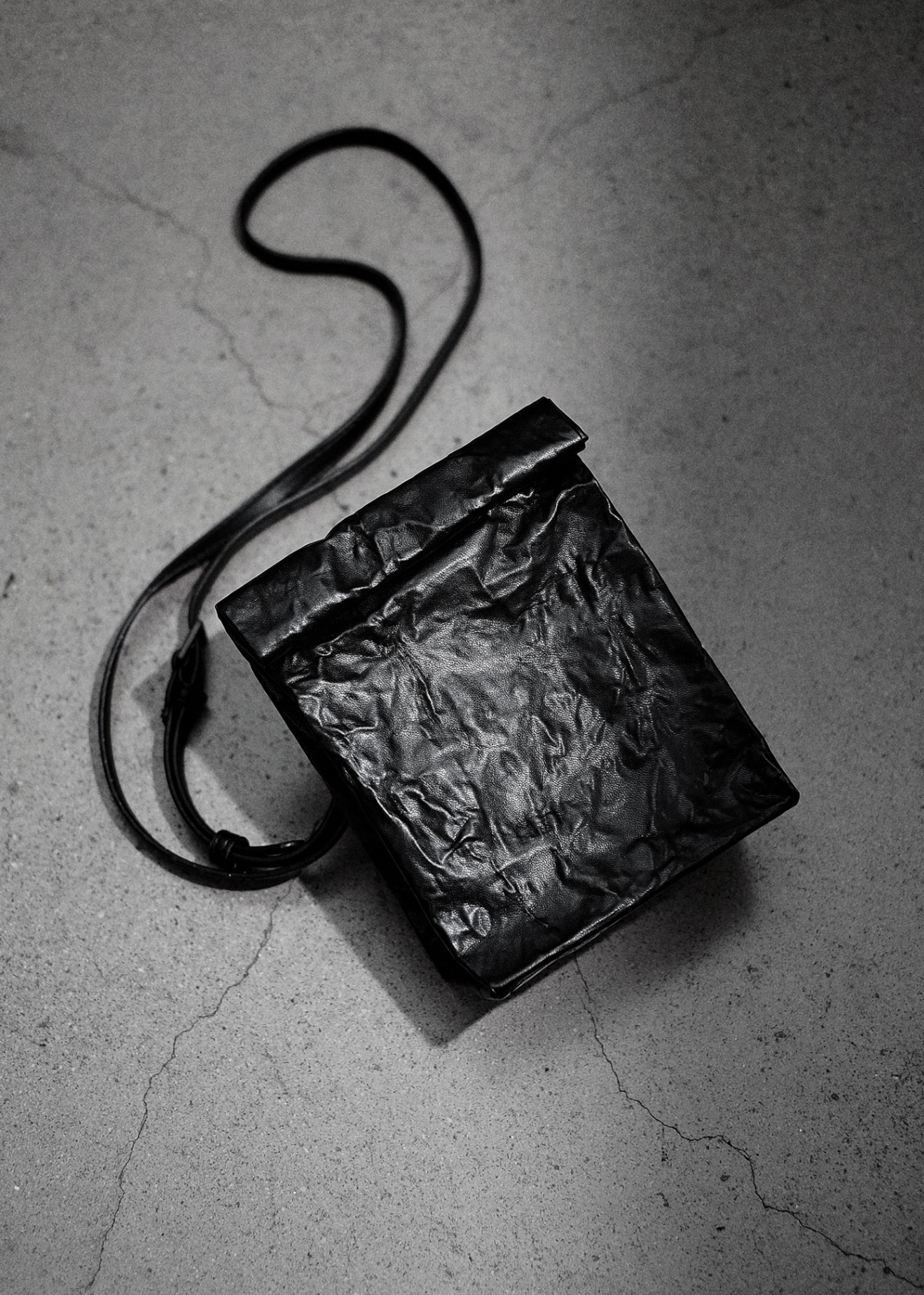 ACCPK04 Wrinkled Leather Bag
