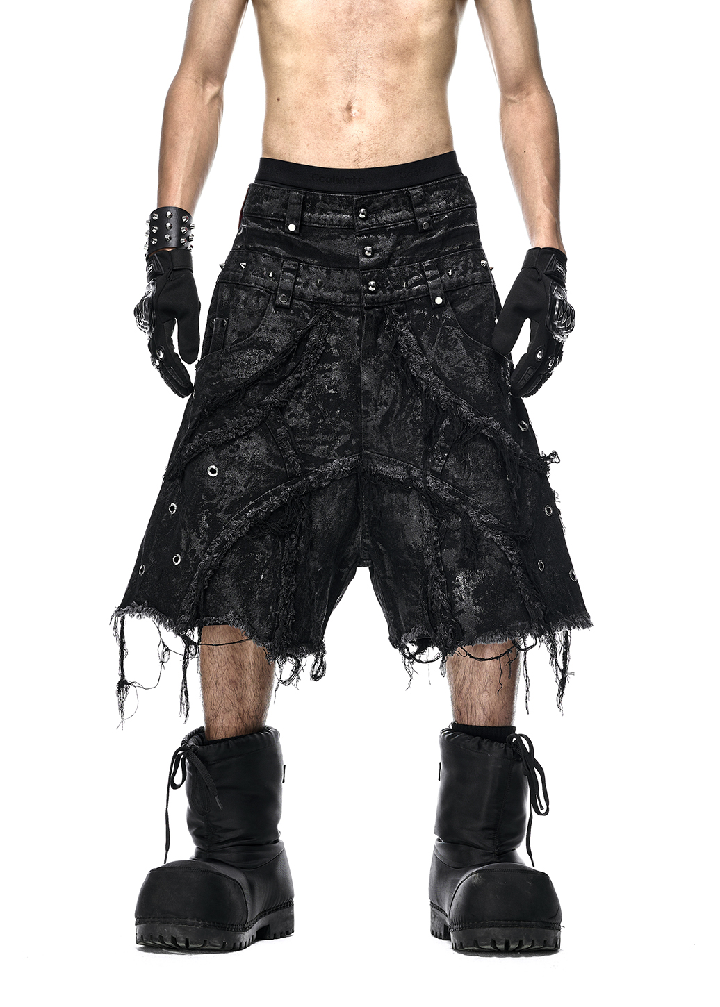 QN.064A Vamp Black Waxed Short