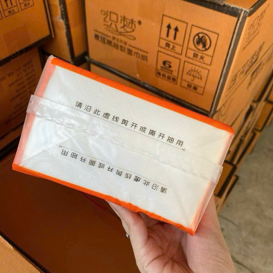 [1] Thùng 4 gói khăn giấy rút nội địa Trung 4 lớp - 1.9kg