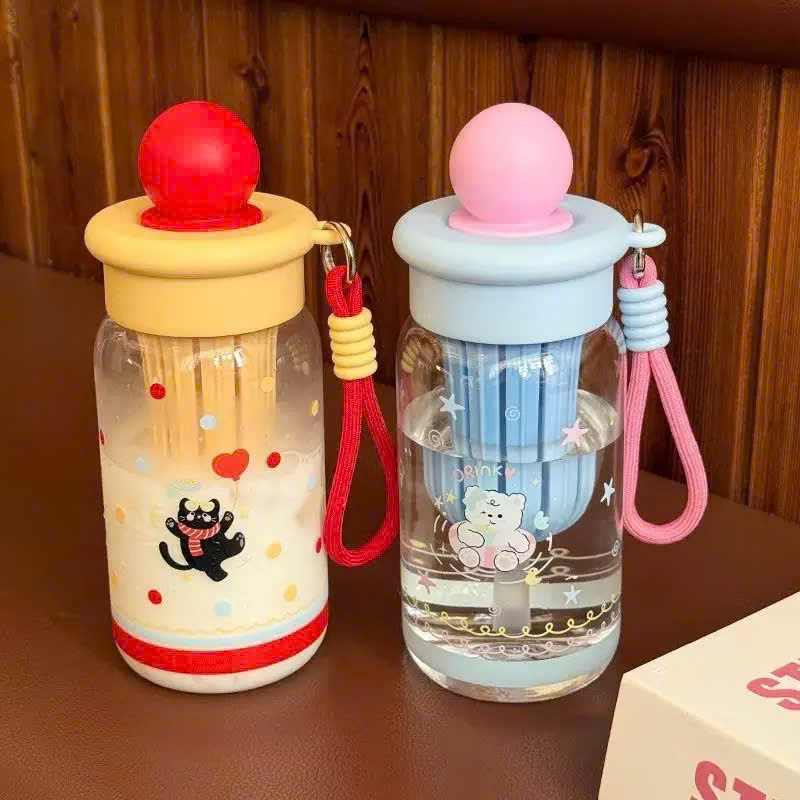 [100] Bình Nước Nhựa Hình Thú Cưng Có Dây Xách Charm TRÒN 500ml