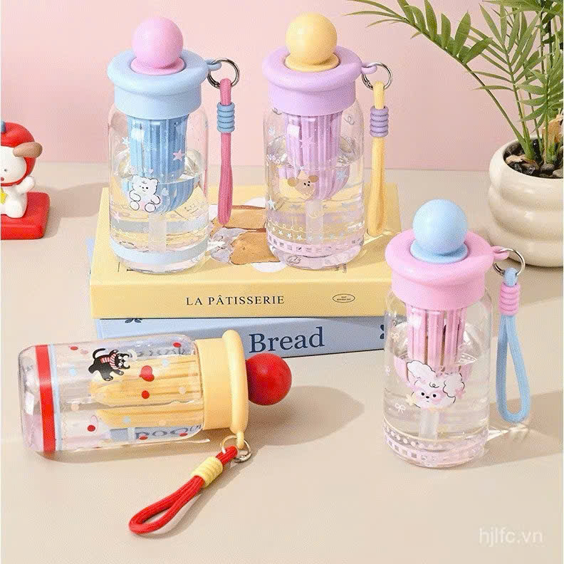 [100] Bình Nước Nhựa Hình Thú Cưng Có Dây Xách Charm TRÒN 500ml