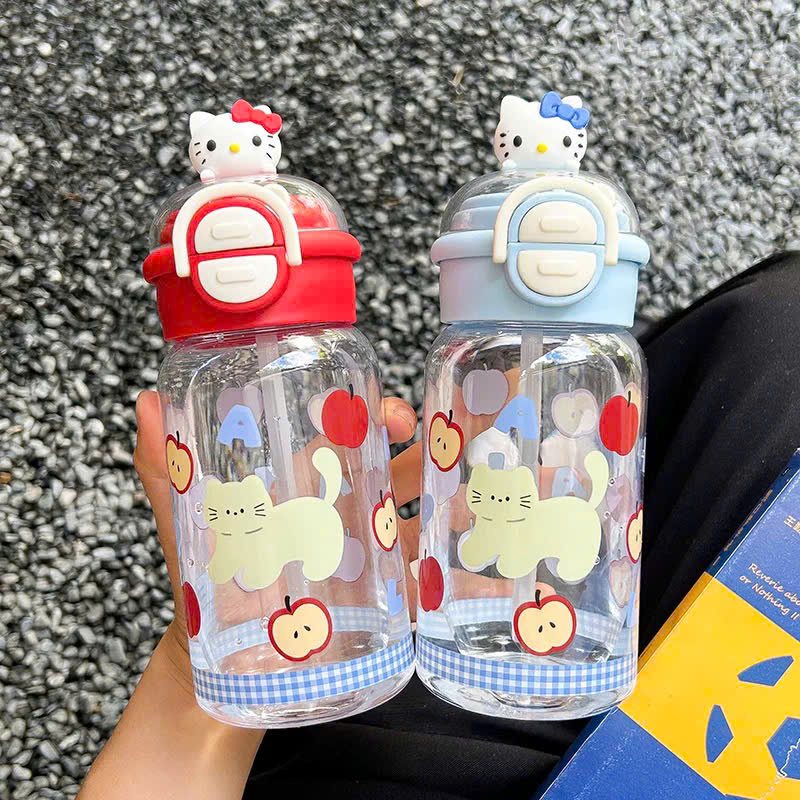 [100] Bình Nước Nhựa Trẻ Em Charm HELLO KITTY 550ml