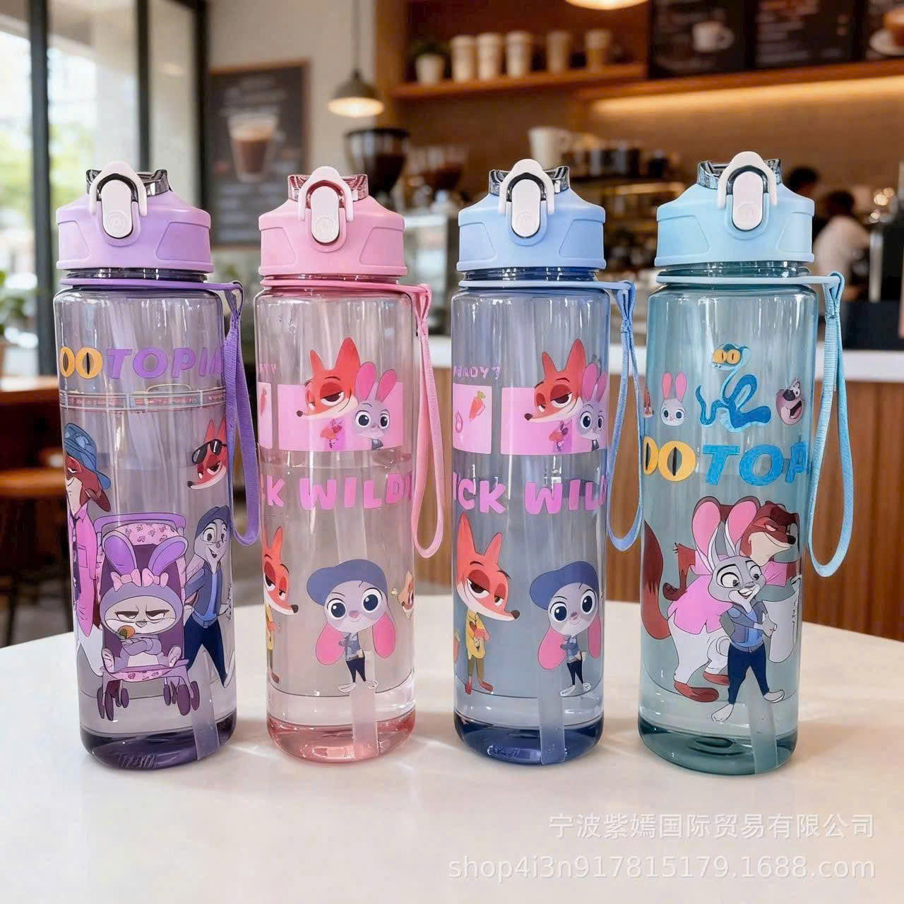[100] Bình Nước Nhựa Trong Hoạt Hình 750ml (N033/N036)