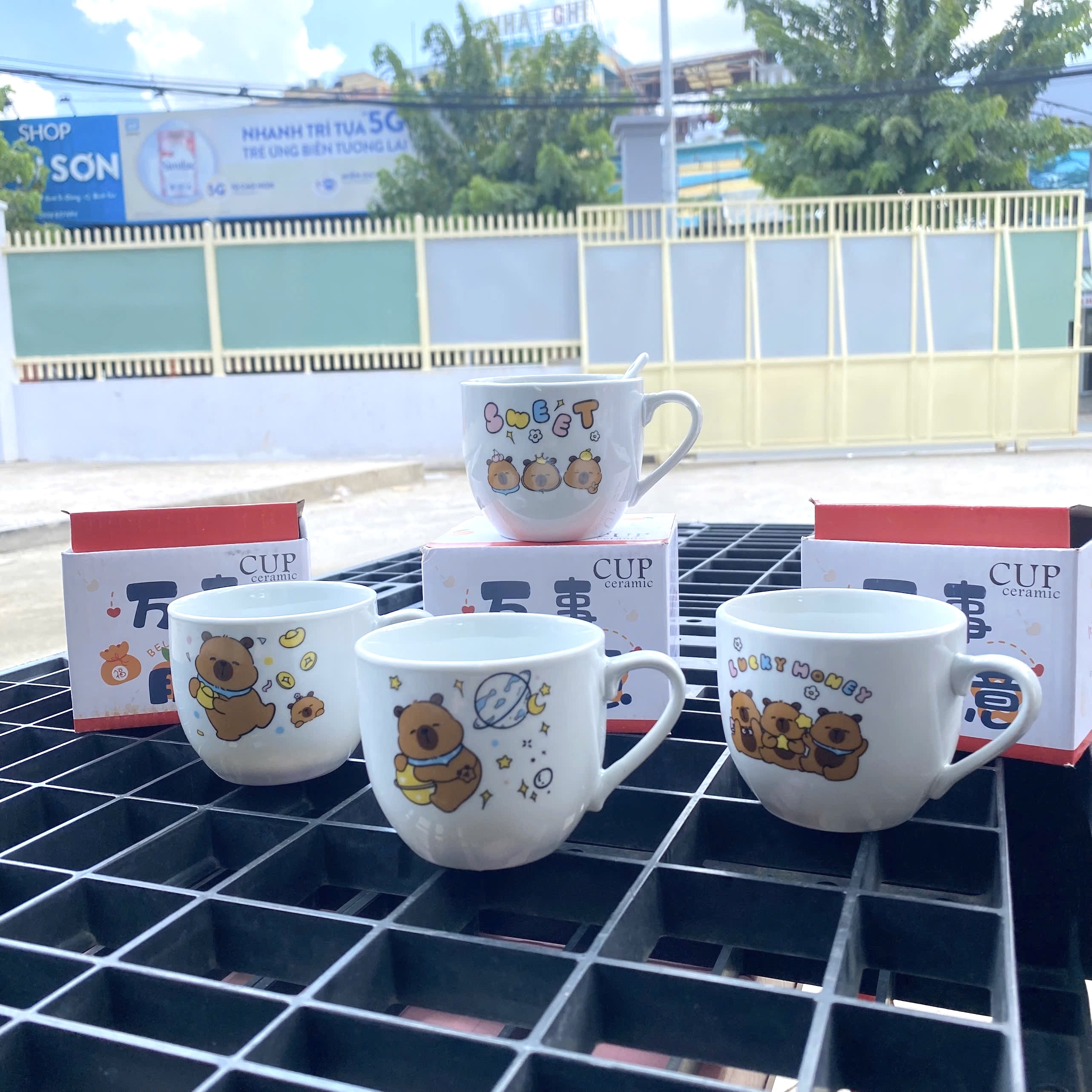 [100] Set Ly Sứ Kèm Muỗng 150ml CAPYBARA
