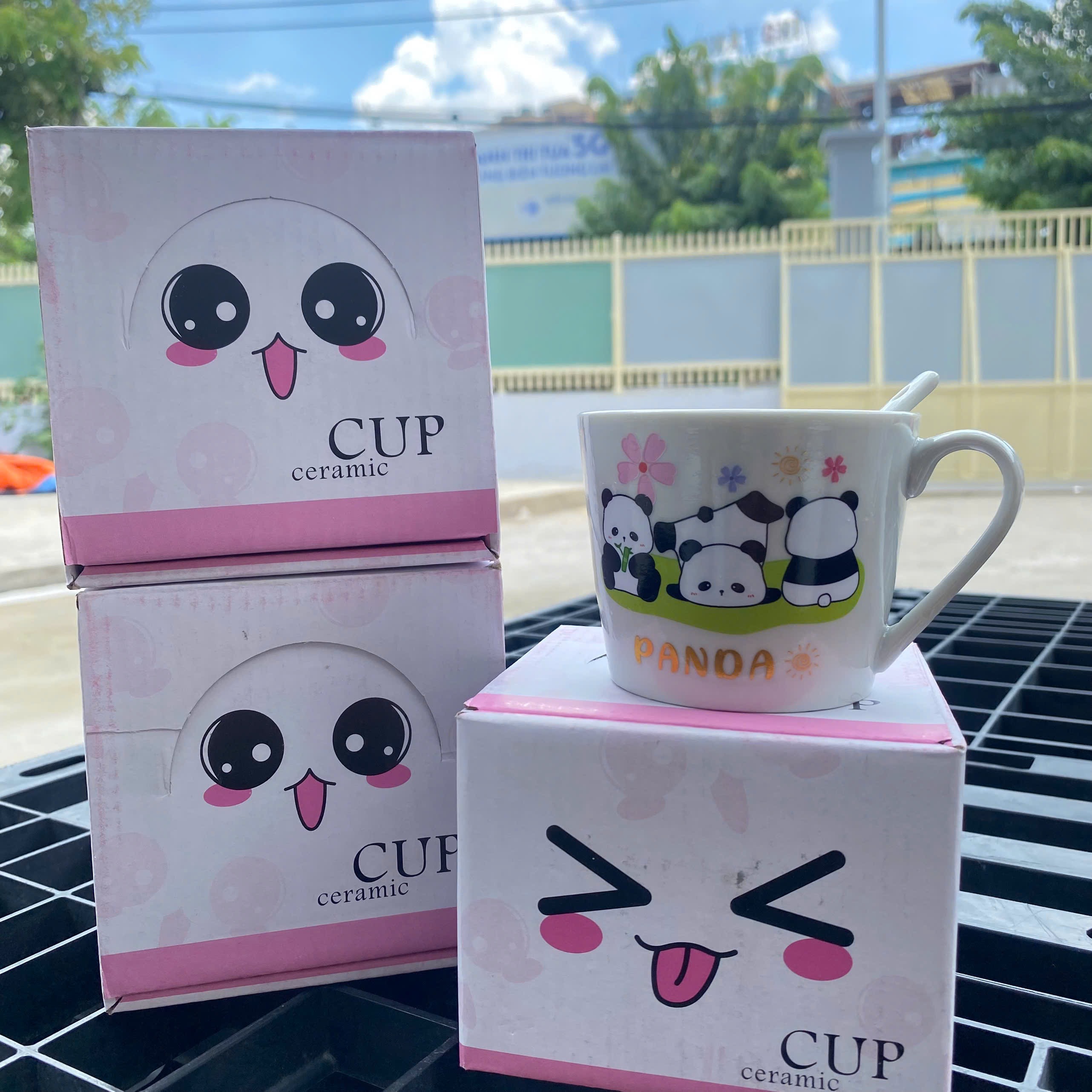[100] Set Ly Sứ Kèm Muỗng GẤU TRÚC